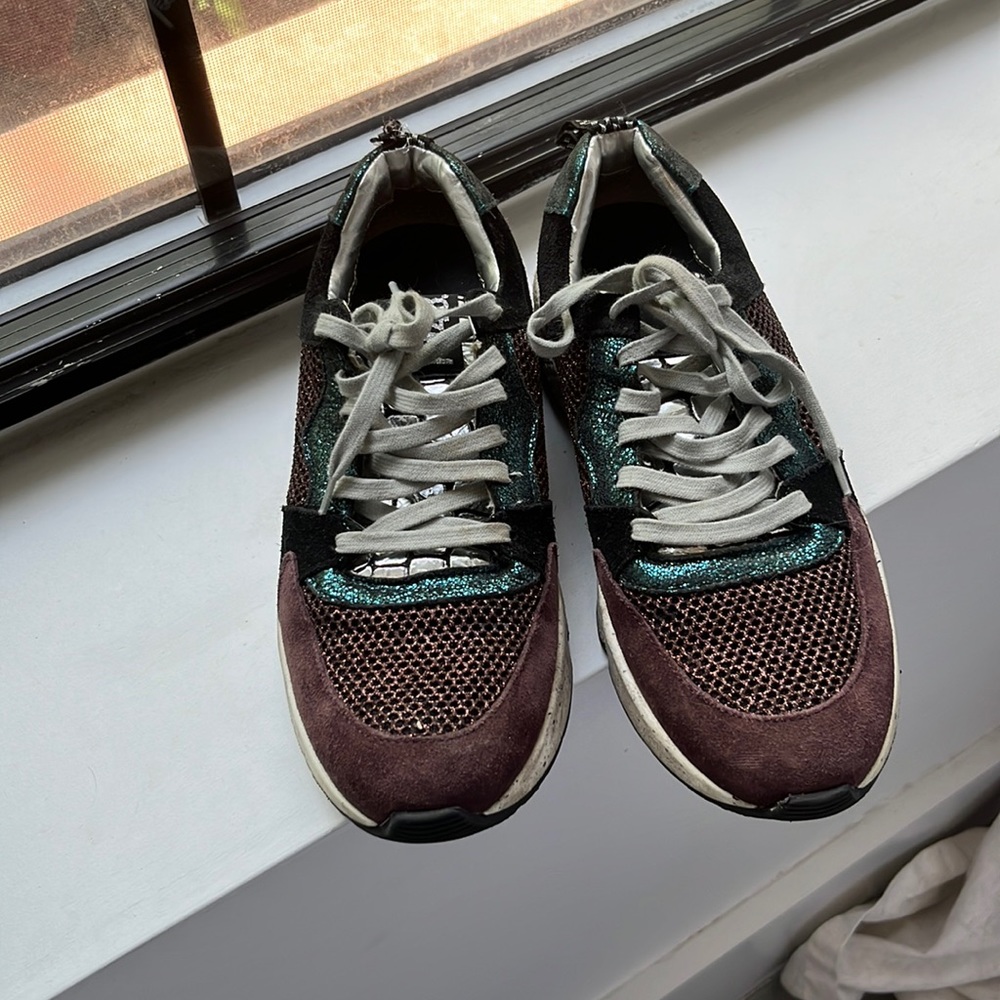 P448 Metallic Sneeakers